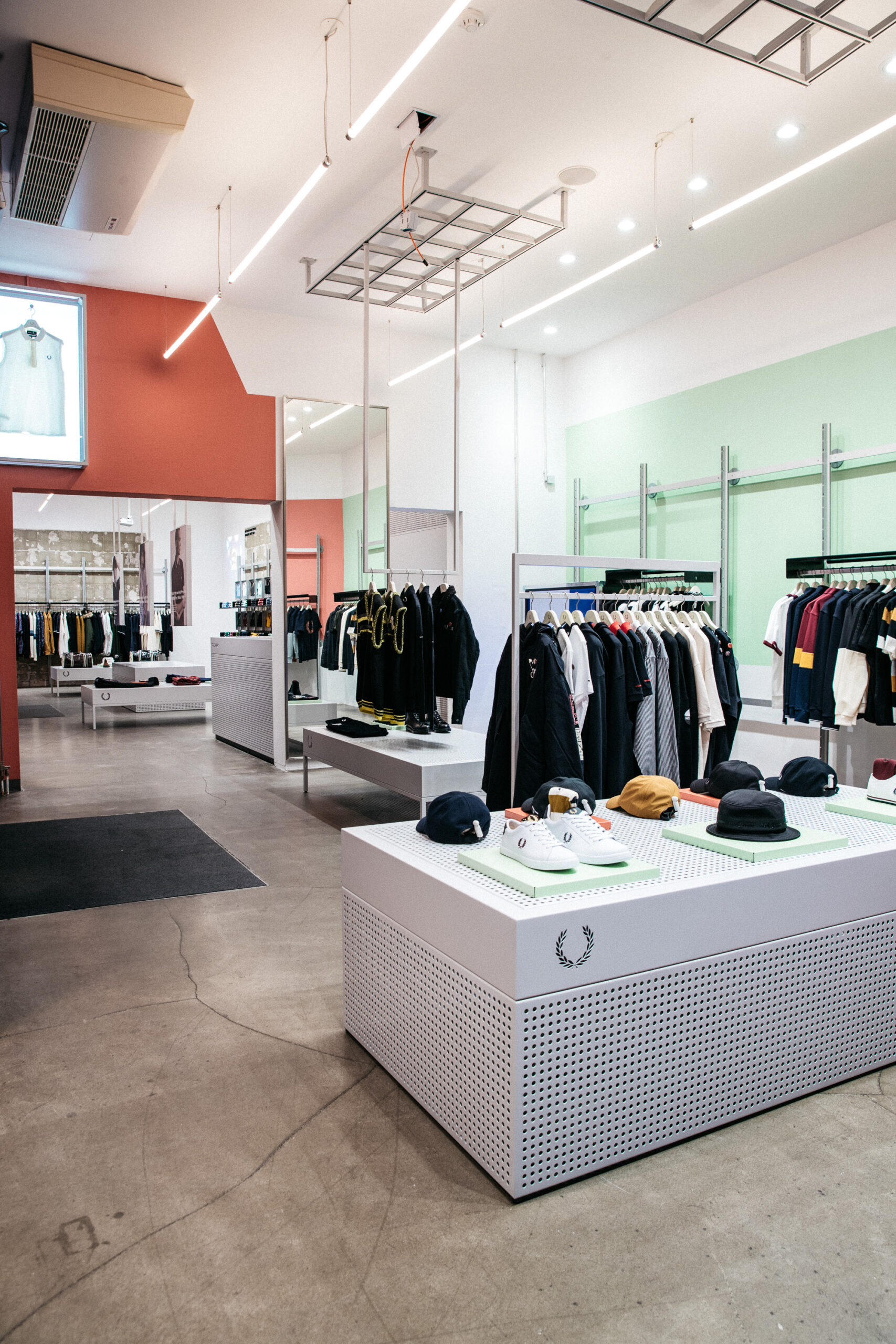 Rizlly – Fred Perry Berlin Embassy Store (2)