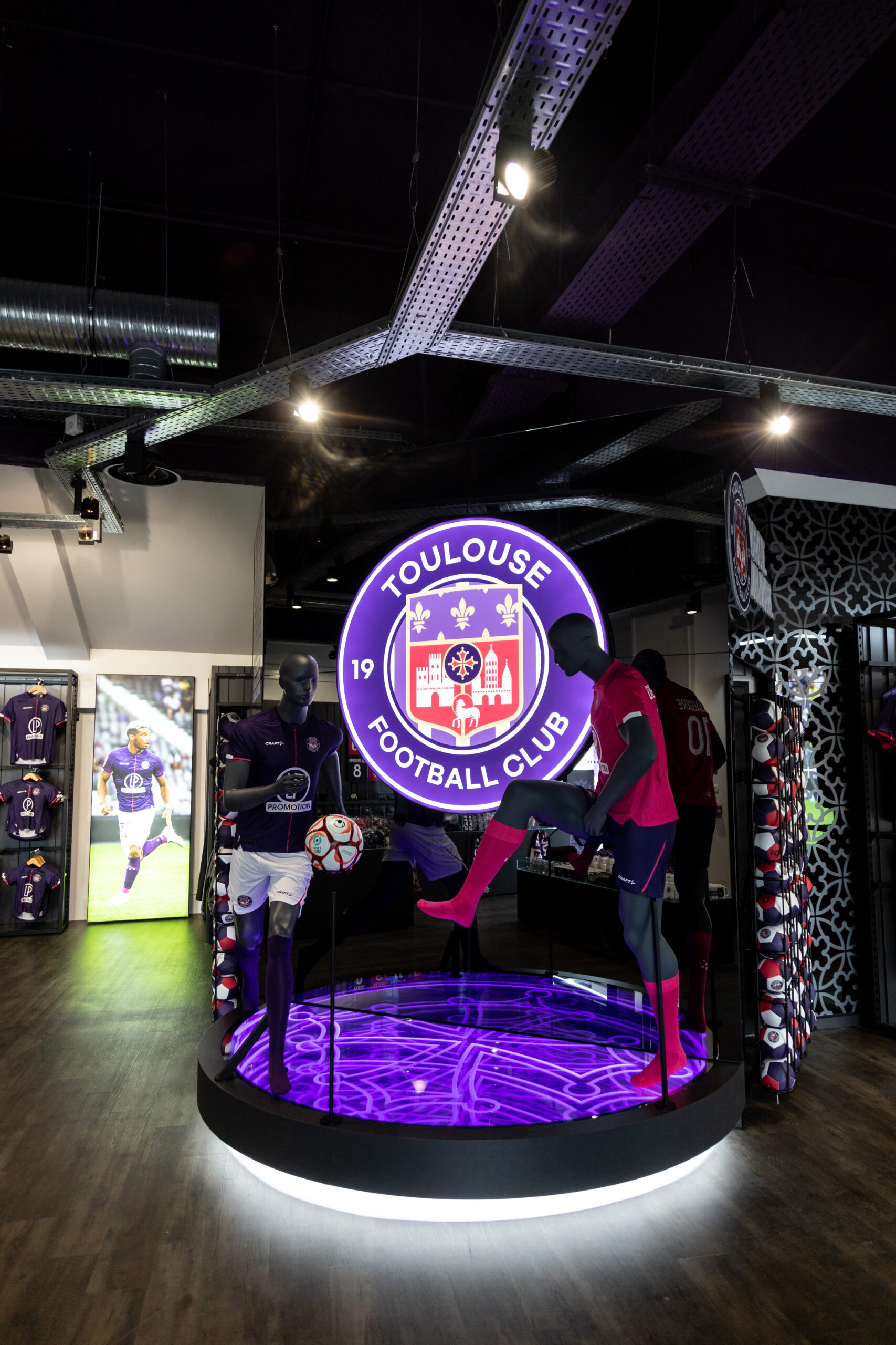 Rizlly – French club Toulouse Football Club (6)